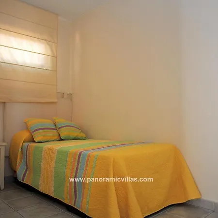 Playa Blanca Sleeps 6 Pool Air Con Wifi Villa Playa Blanca (Lanzarote)